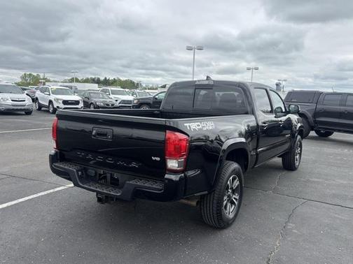 2017 Toyota Tacoma TRD Sport