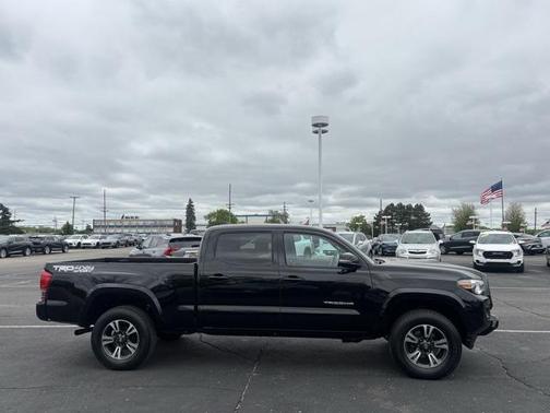 2017 Toyota Tacoma TRD Sport