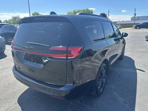 2021 Chrysler Pacifica Limited
