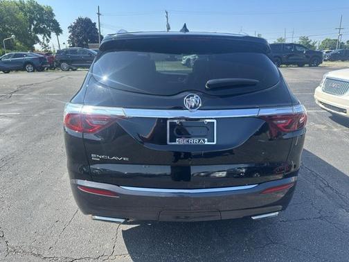 2022 Buick Enclave AWD Essence
