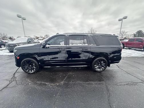 2023 Cadillac Escalade ESV Sport Platinum