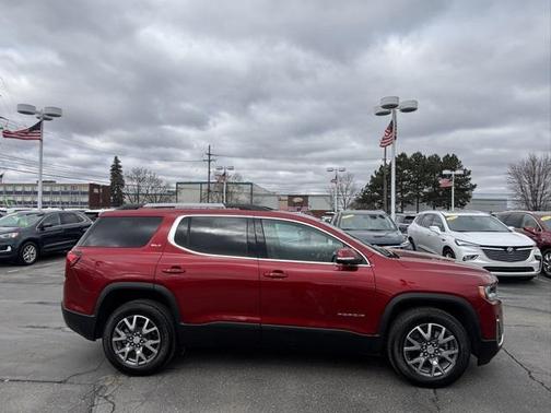 2023 GMC Acadia AWD SLT