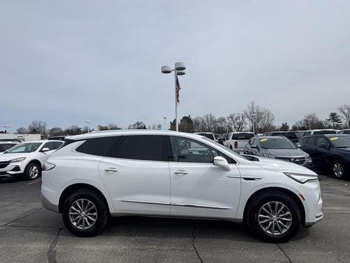 2022 Buick Enclave FWD Essence