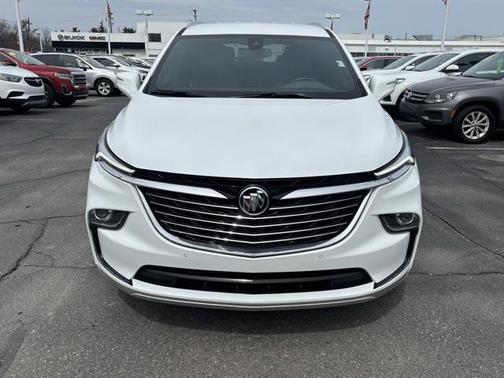 2022 Buick Enclave FWD Essence