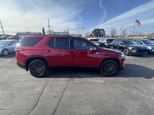 2023 Chevrolet Traverse RS