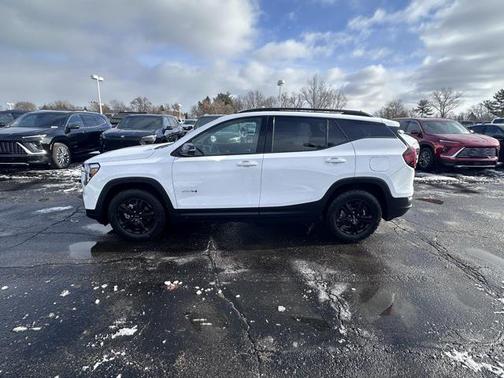 2023 GMC Terrain AWD AT4