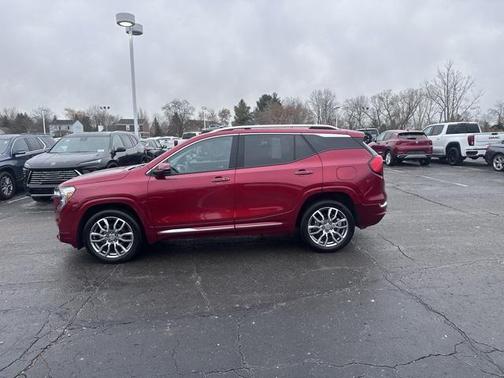 2023 GMC Terrain Denali