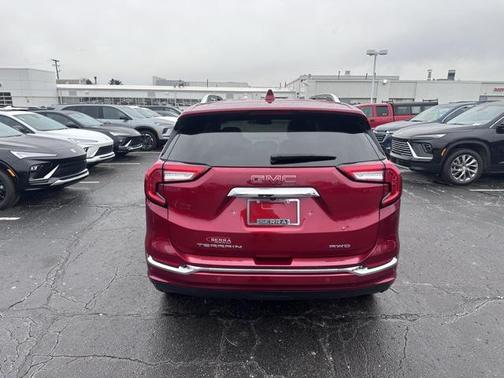 2023 GMC Terrain Denali