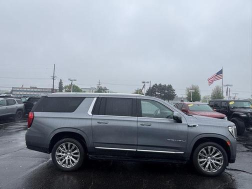 2022 GMC Yukon XL Denali