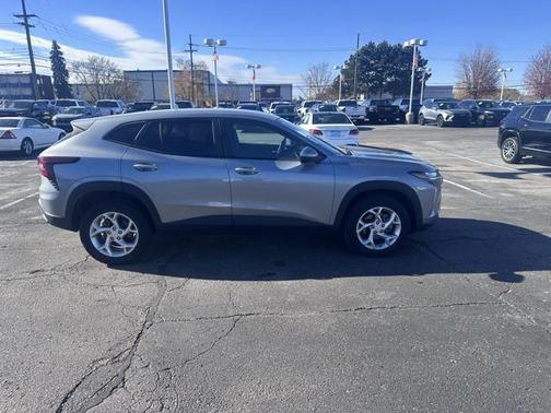 2024 Chevrolet Trax LS