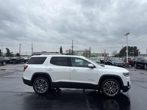 2023 GMC Acadia AWD SLT