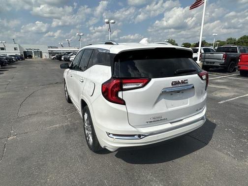 2022 GMC Terrain Denali