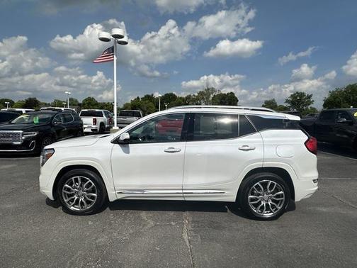 2022 GMC Terrain Denali