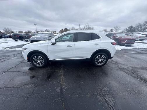 2022 Buick Envision FWD Essence