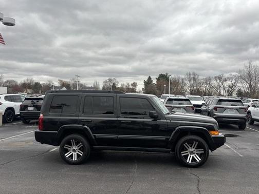 2009 Jeep Commander Sport