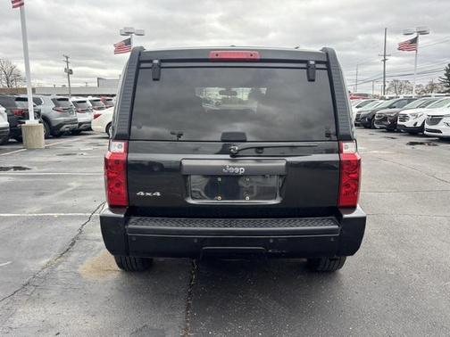 2009 Jeep Commander Sport