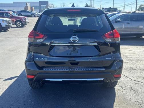 2017 Nissan Rogue S