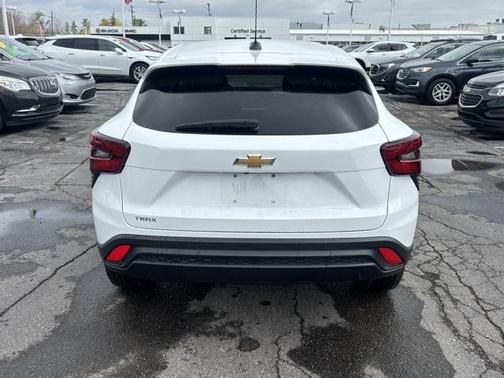 2024 Chevrolet Trax LS