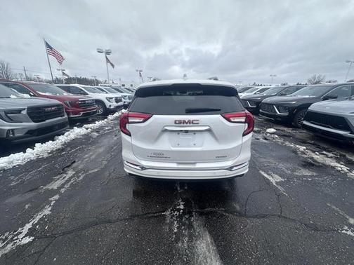 2023 GMC Terrain Denali