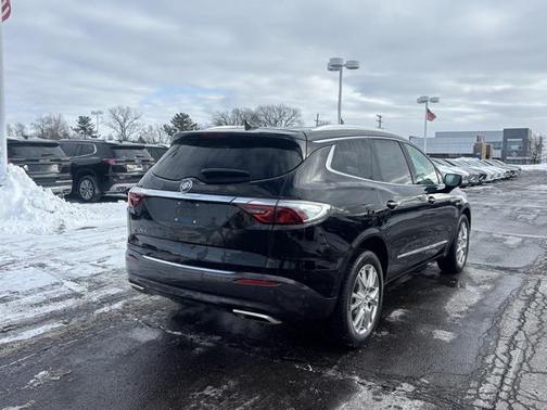 2023 Buick Enclave Essence AWD