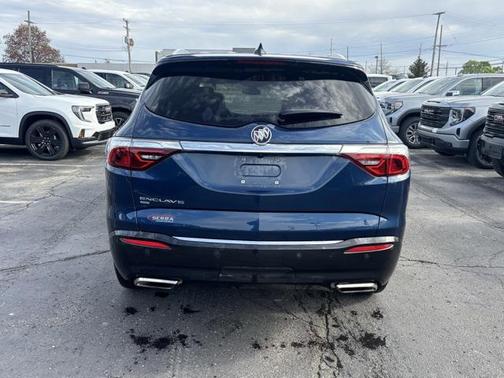 2022 Buick Enclave AWD Essence