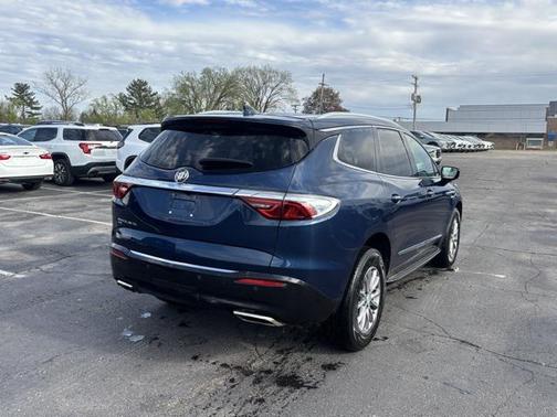 2022 Buick Enclave AWD Essence