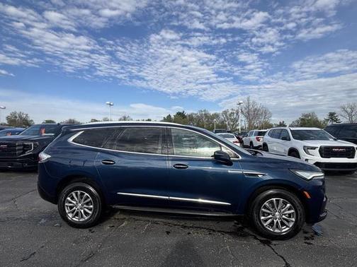 2022 Buick Enclave AWD Essence