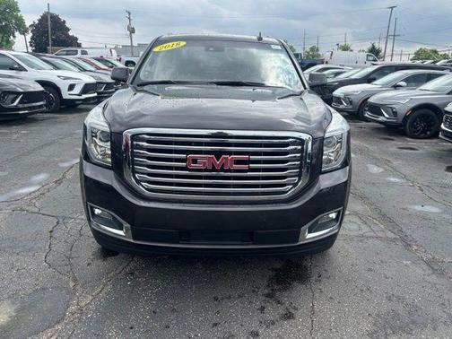Iridium Metallic 2018 GMC Yukon SLT