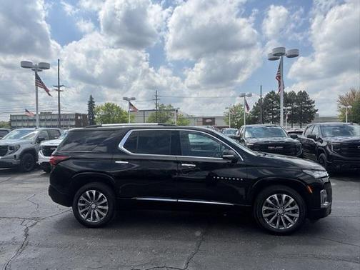 2023 Chevrolet Traverse Premier
