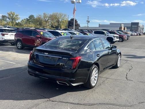 2022 Cadillac CT5 Luxury