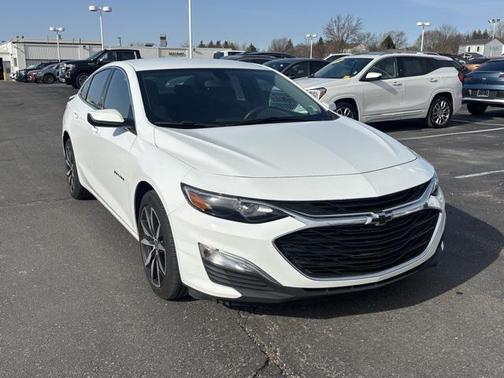2022 Chevrolet Malibu FWD RS