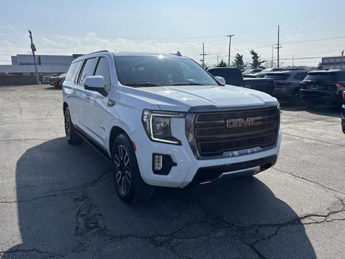 2024 GMC Yukon XL 4WD AT4