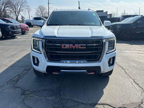 2024 GMC Yukon XL 4WD AT4