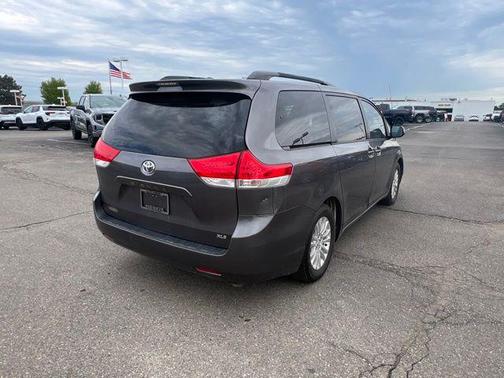 Predawn Gray Mica 2011 Toyota Sienna XLE