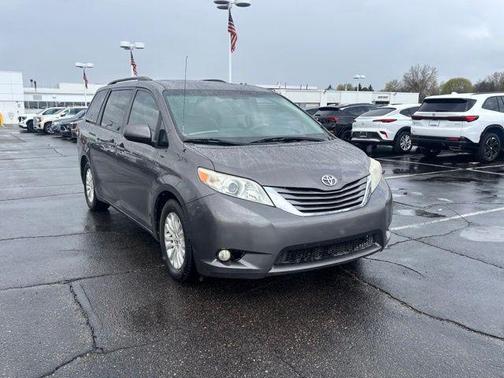 Predawn Gray Mica 2011 Toyota Sienna XLE