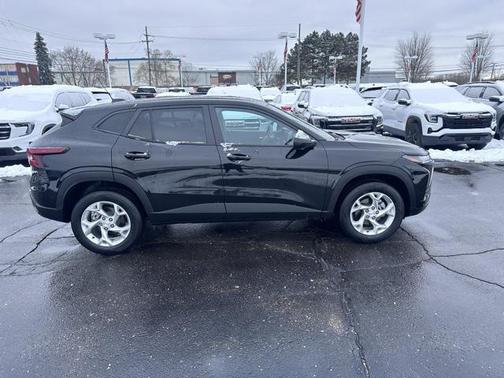 2024 Chevrolet Trax LS