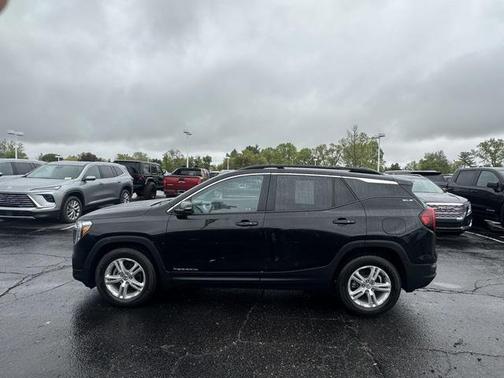 2022 GMC Terrain SLE