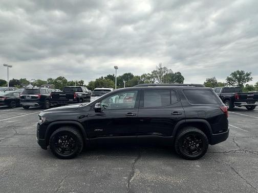 2023 GMC Acadia AWD AT4