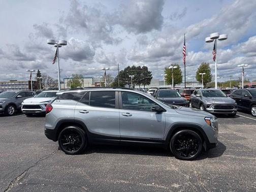 Sterling Metallic 2023 GMC Terrain SLE