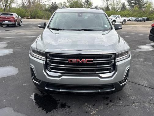 2023 GMC Acadia AWD AT4