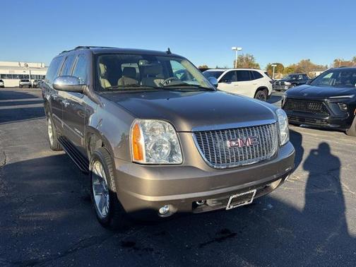 2011 GMC Yukon XL 1500 SLT