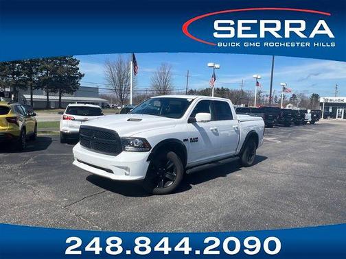 Bright White Clearcoat 2018 RAM 1500 Night Crew Cab 4x4 5'7' Box