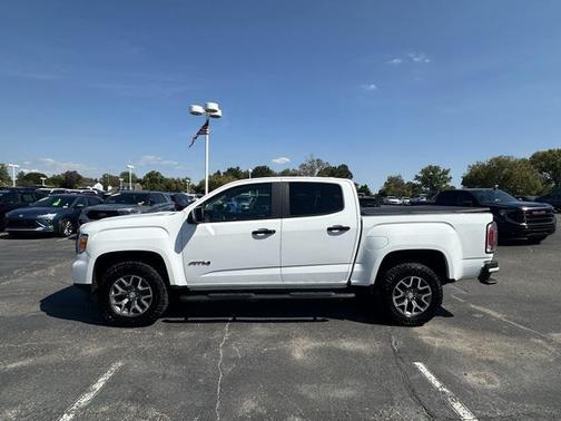 2022 GMC Canyon AT4