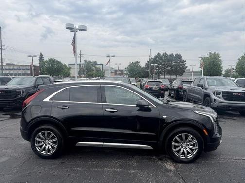 2019 Cadillac XT4 Premium Luxury