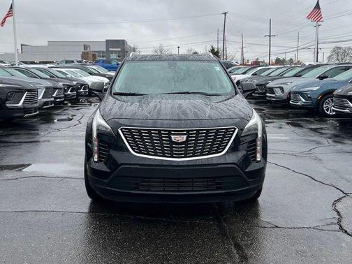 Stellar Black Metallic 2019 Cadillac XT4 Luxury