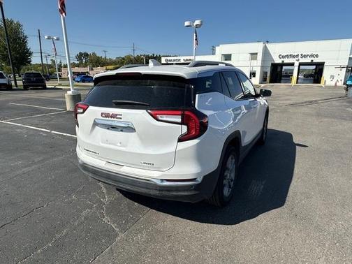 2023 GMC Terrain SLT