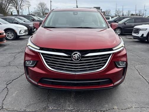 2023 Buick Enclave Essence AWD