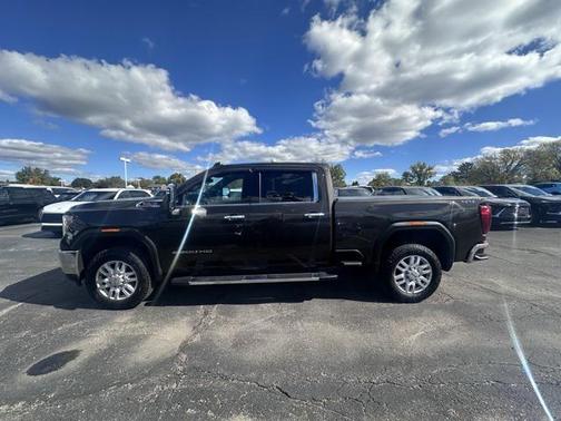 2021 GMC Sierra 2500 SLT