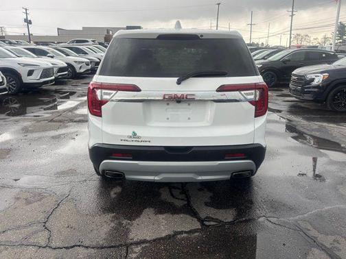 Summit White 2022 GMC Acadia FWD SLE