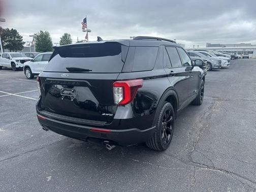 2023 Ford Explorer ST-Line